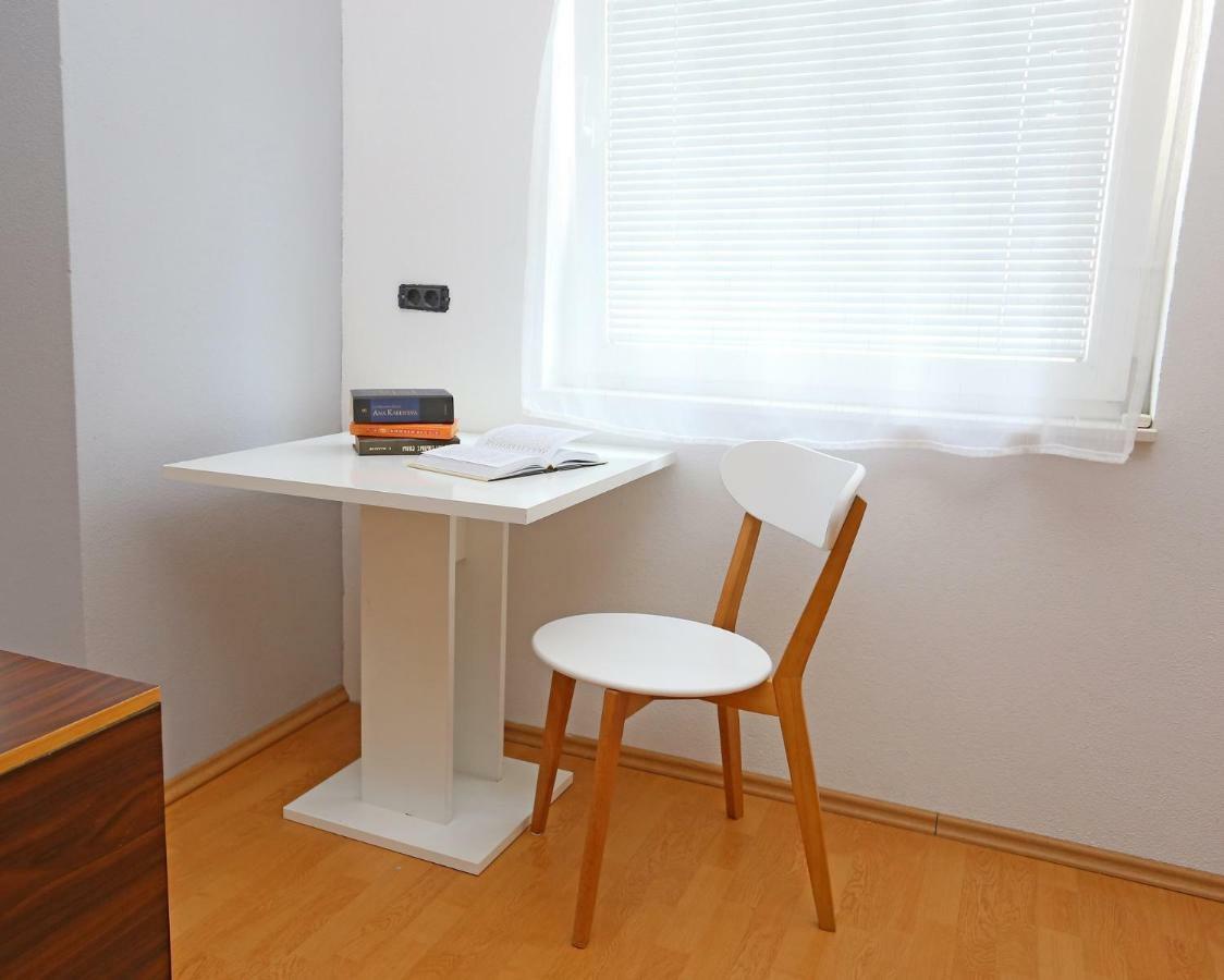 Studio Apartment Grey Split Exteriér fotografie
